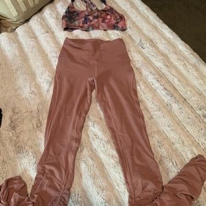 Sale!Lululemon leggings and sport bra